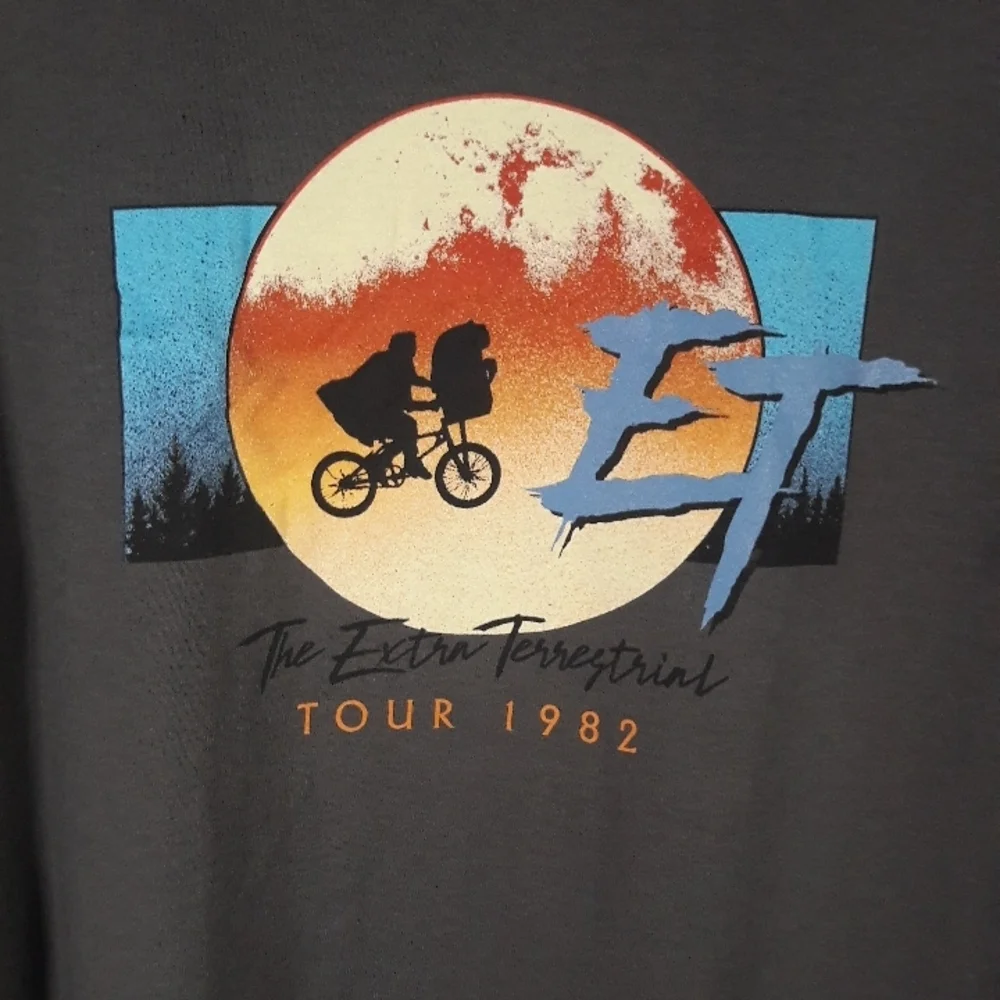 ET The Extra Terrestrial Tour 1982 t-shirt